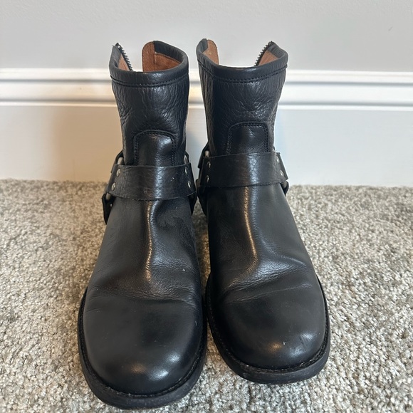 Frye Veronica Harness Short Black Bootie - Picture 5 of 6